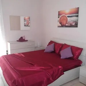 attico-trilocale-con-solarium-a-borghetto-santo-spirito.hotelitalianriviera.com/